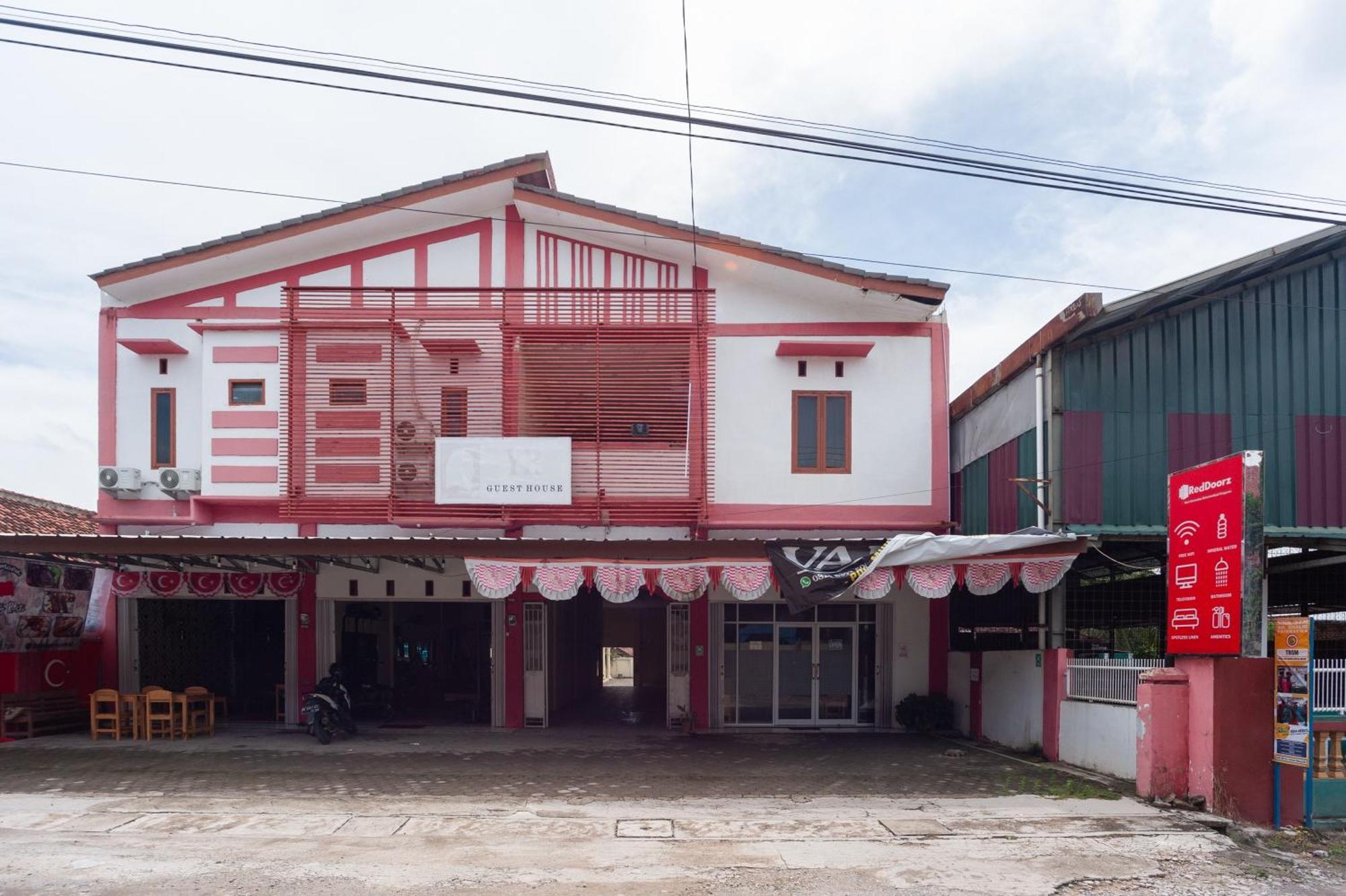 Reddoorz Near Universitas Muhammadiyah Pringsewu Margakaya  Exterior photo